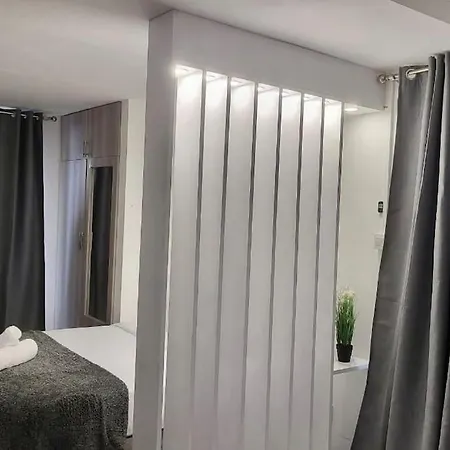 Fully Equipped Studio With Pool In Grand Bay Exterior photo