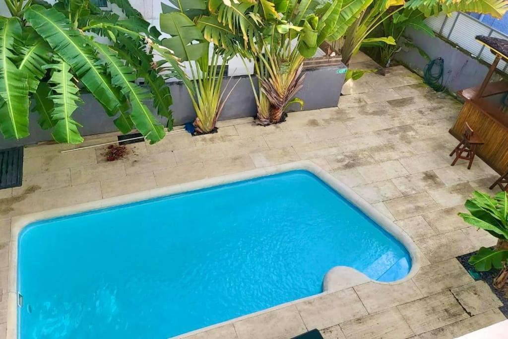 Fully Equipped With Pool In Grand Bay